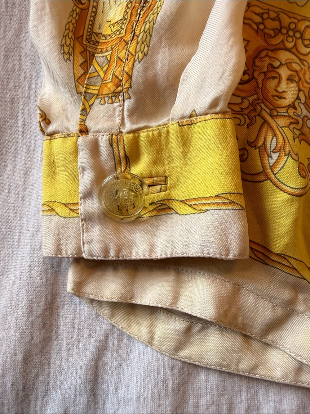 Vintage Gianni Versace Couture Baroque “Vase and Chalice” Print Silk Blouse - Picture 5 of 10